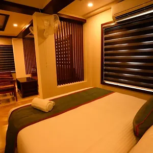 Hotel Zubis, Kalpetta